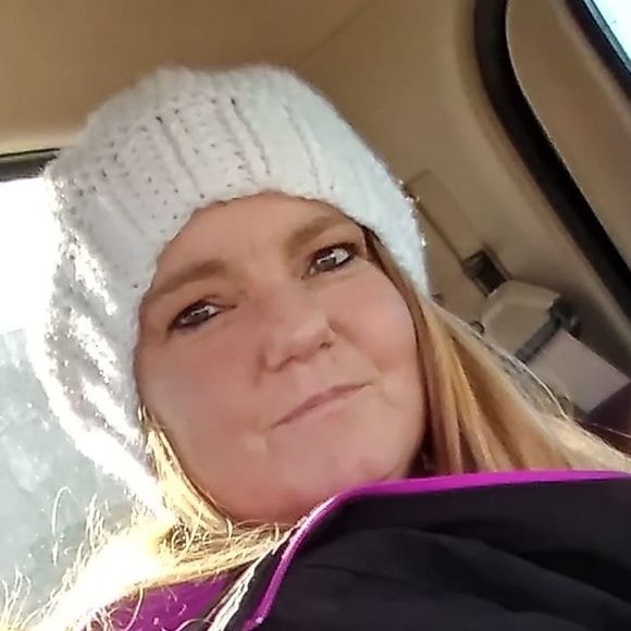 Meet your Posher, Karen - Picture 1 of 1